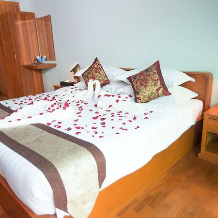 Hotel Sincere Smile Rangum Exterior foto