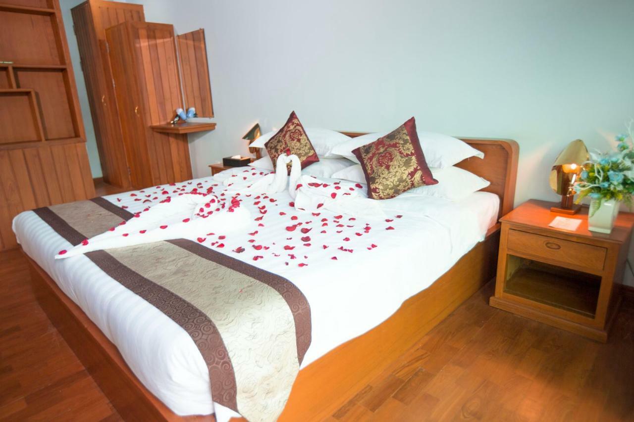 Hotel Sincere Smile Rangum Exterior foto